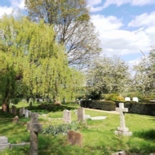 3. St Nicholas Churchyard